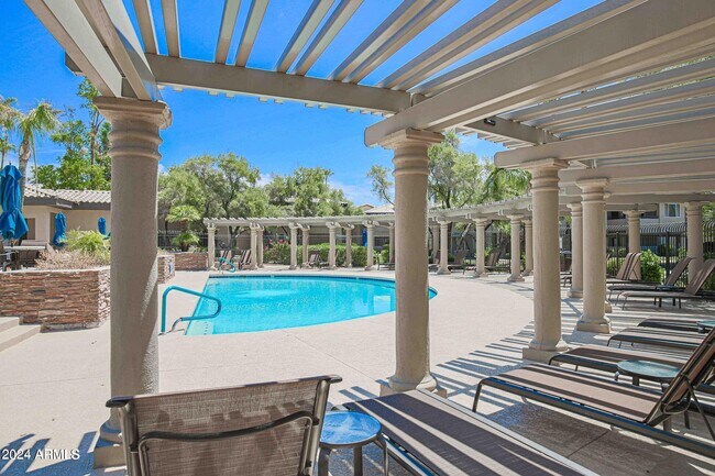 Building Photo - 7009 E Acoma Dr