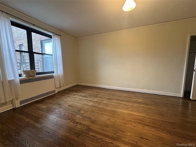 Building Photo - 98-76 Queens Blvd