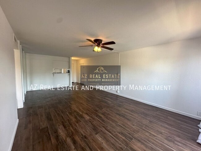 Building Photo - 4620 N 68th St