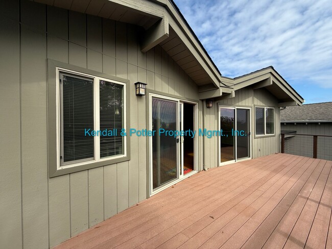 Building Photo - Spacious Seacliff Home - Close to the Beach!