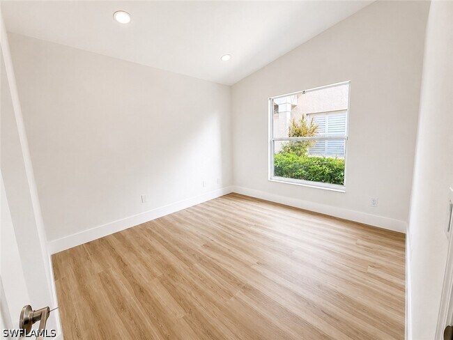 Building Photo - 8204 Ibis Cove Cir