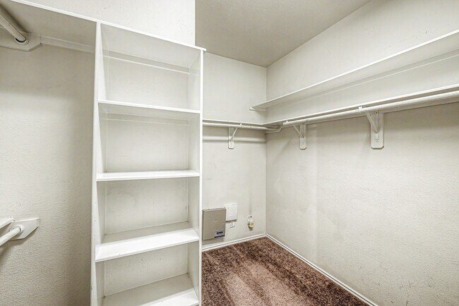Building Photo - 18114 Sorrell Oaks Ln