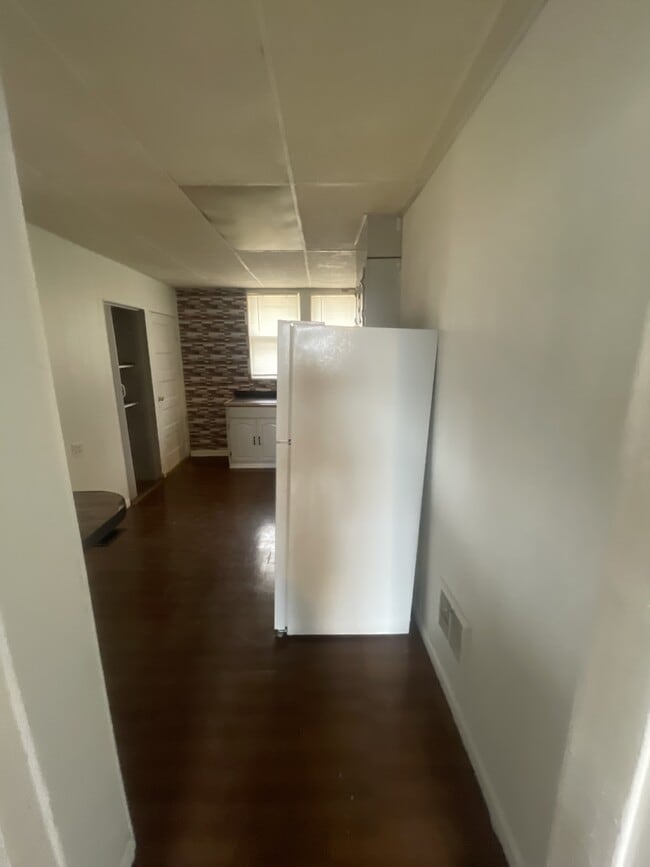 Building Photo - 7446 Liberty Ave