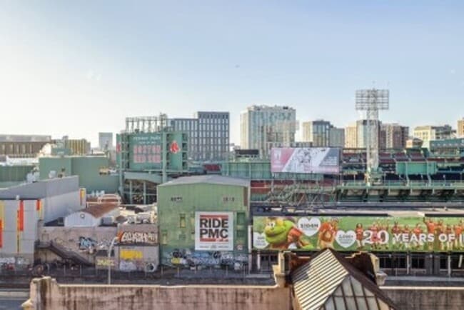 Building Photo - Kenmore Sq - 2 Bed 2 Bath  9/1