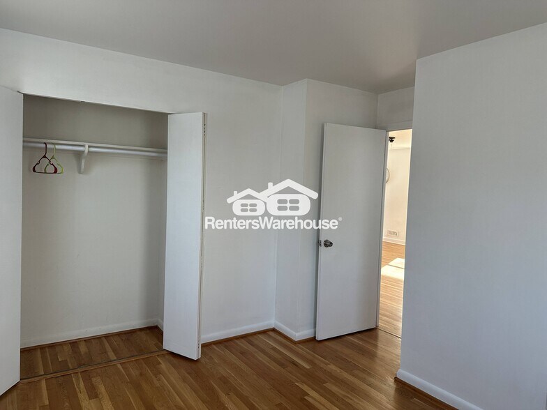 Building Photo - 1603 Charmuth Rd