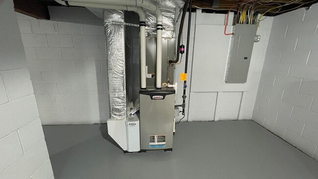 Building Photo - 4 Mulberry Rd