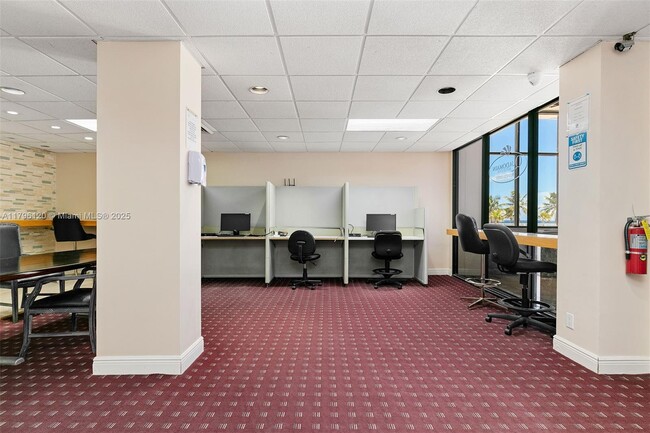 Building Photo - 2101 S Ocean Dr