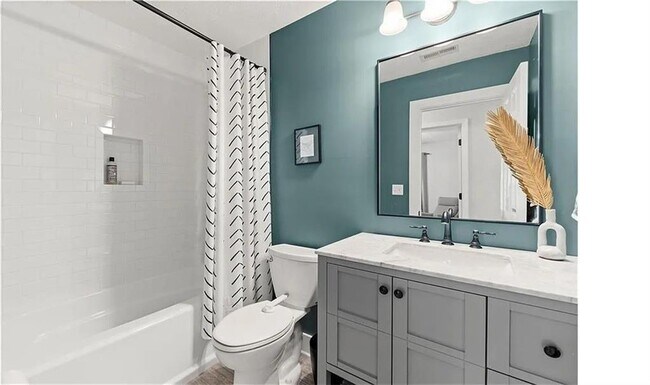 Building Photo - 5440 Windcrest Ln