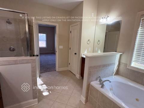 Building Photo - 427 Sweetwater Bridge Cir