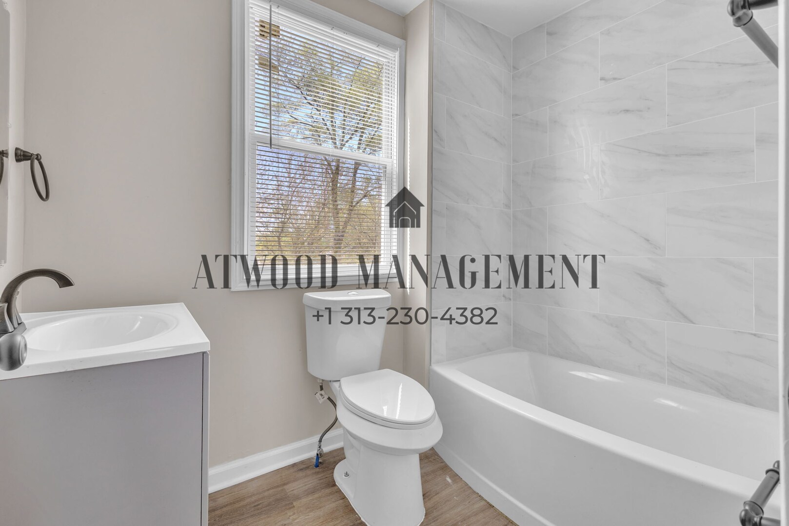 Building Photo - This beautifully updated 3-bedroom, 2-bath single-family home is ready for move-in!