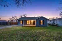 Building Photo - 418 Russell St