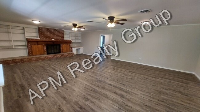 Building Photo - 1615 S Beltline Blvd