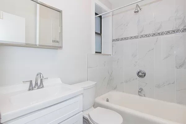 Building Photo - 21-15 27th St