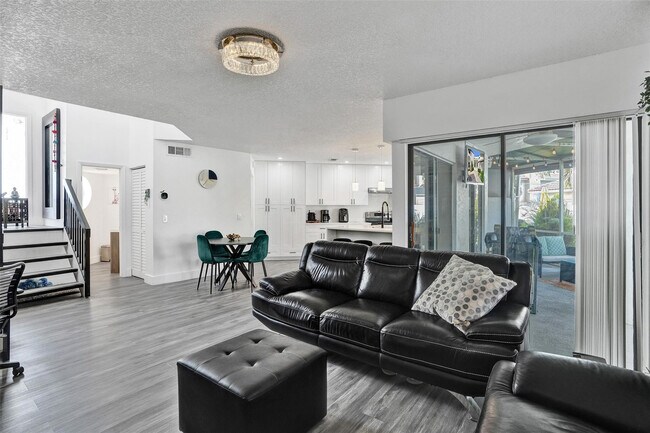 Building Photo - 3633 NW 6th St