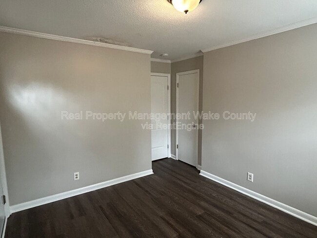 Building Photo - 606 Infinity Rd