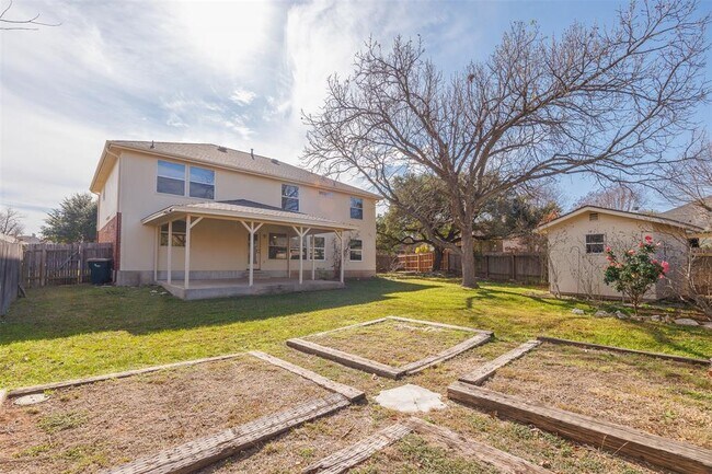 Building Photo - 7016 Albacete Ln