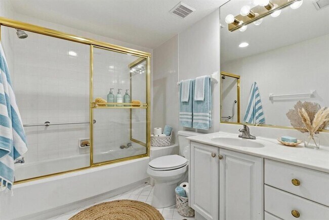 Building Photo - 4750 Dolphin Cay Ln S