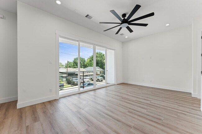 Building Photo - 4102 Alice St