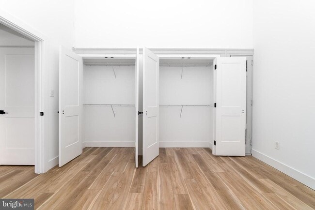 Building Photo - 2700 E Auburn St