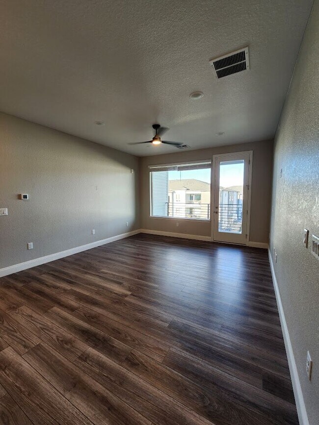 Building Photo - 9570 Accord Ln