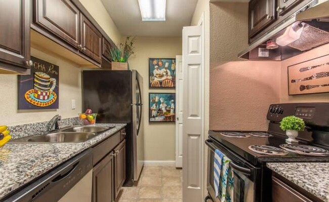 Building Photo - 1 bedroom in Conroe TX 77304