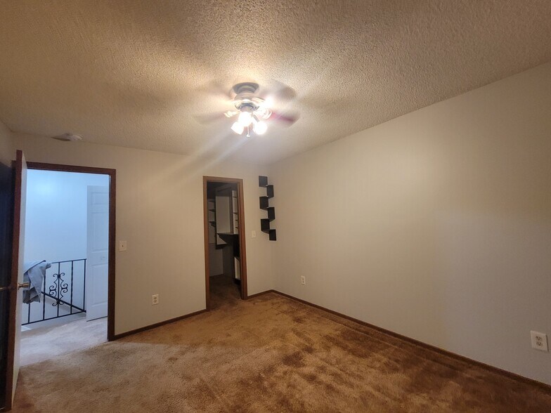 Building Photo - 13316 Zenith Ln