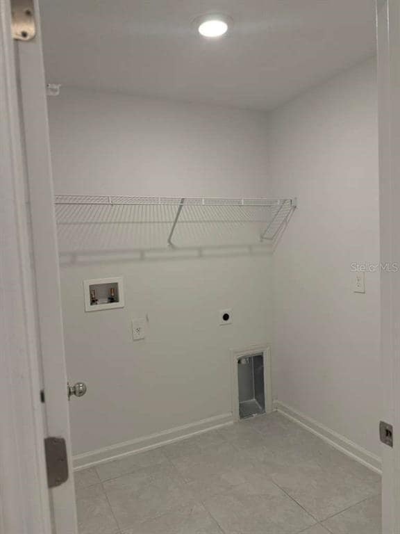 Building Photo - 621 Sand Pne Ln