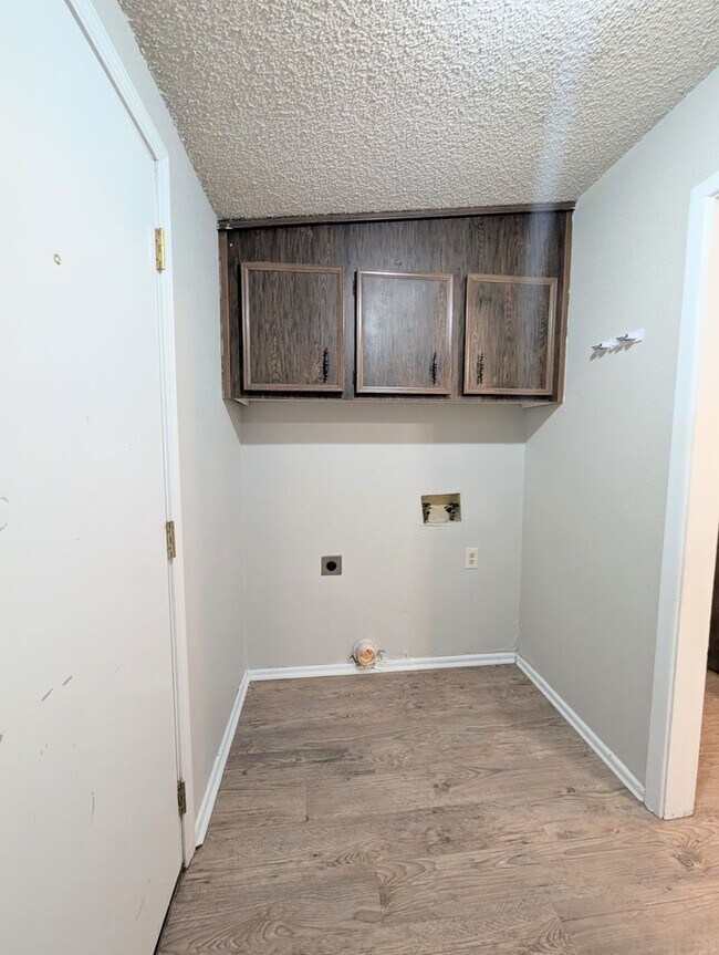 Building Photo - 6509 21st St