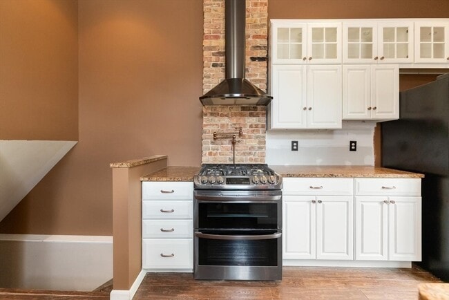 Building Photo - 58 G St