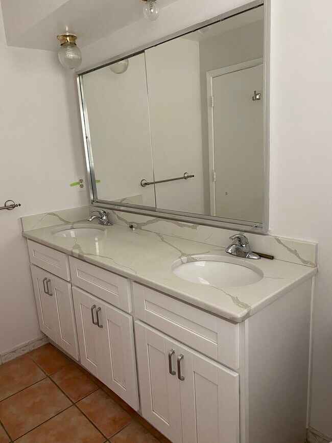 Building Photo - 8402 Lava Pl