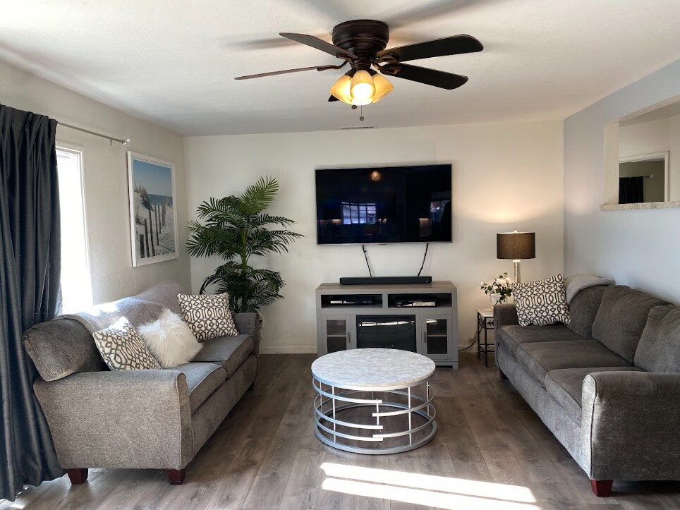 Building Photo - 5383 Woodstock Way