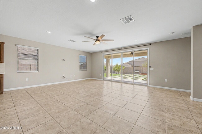 Building Photo - 30731 W Monterey Dr