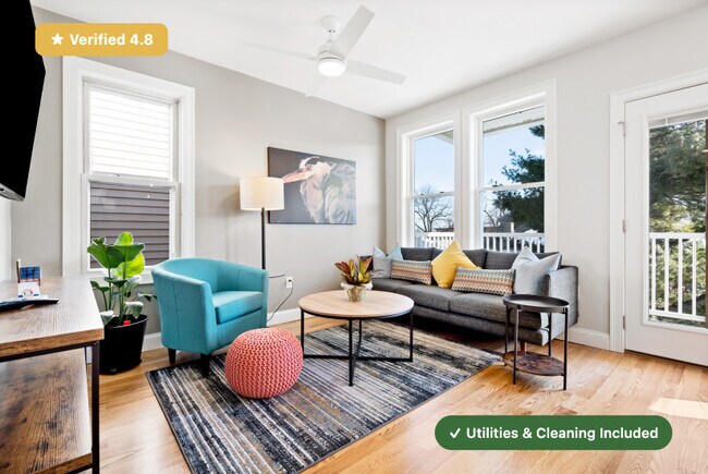 Building Photo - Furnished Bedroom with Private Bath in East Boston