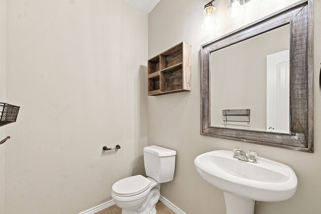 Building Photo - 18810 Lantern Cove Ln
