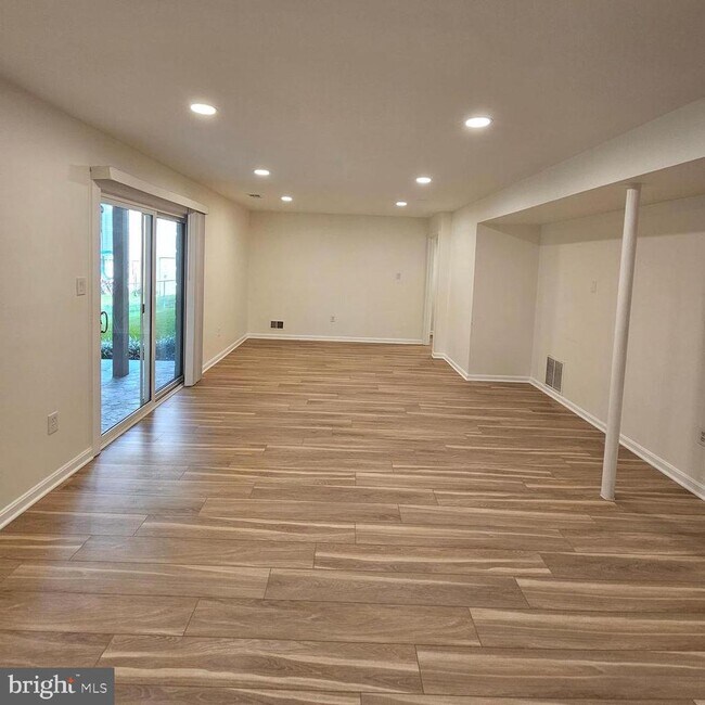 Building Photo - 7777 Turlock Rd