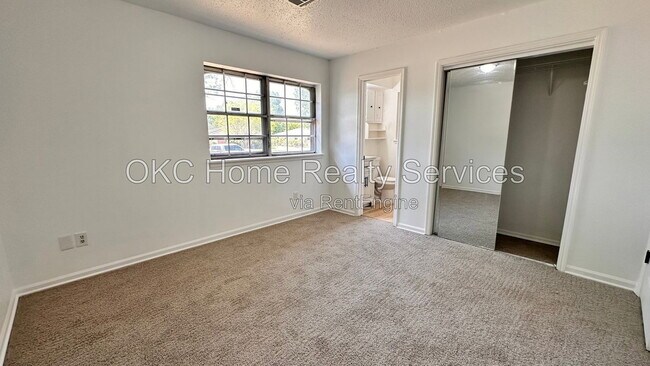 Building Photo - 4300 Bonaparte Blvd