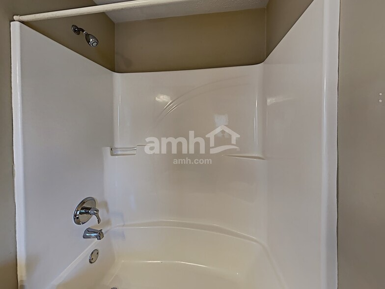 Building Photo - 7276 Burlat Ln