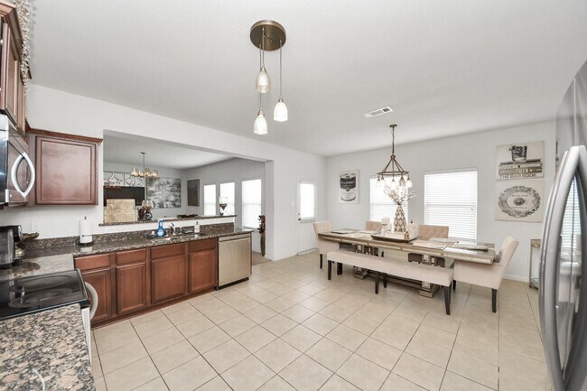 Building Photo - 9423 Grand Spark Dr
