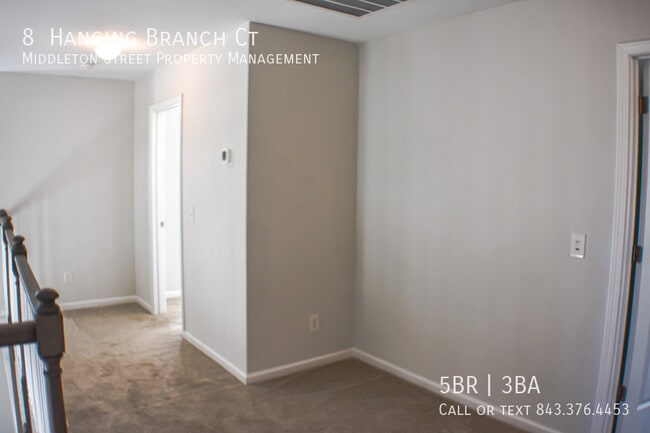 Building Photo - 8 Hanging Branch Ct.