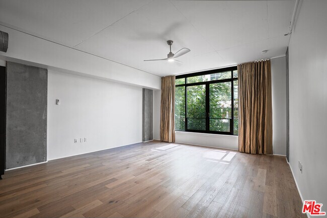 Building Photo - 1111 S Grand Ave