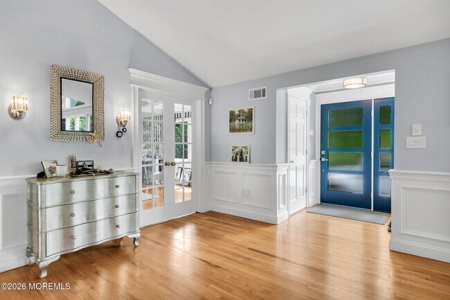 Building Photo - 16 Bingham Hill Cir
