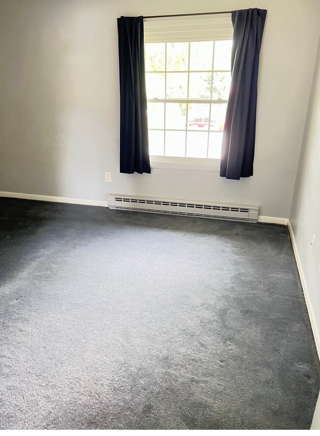 Building Photo - 12 Cherry Cir