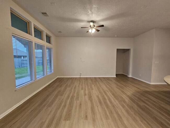 Building Photo - 15615 Carberry Hills Ct