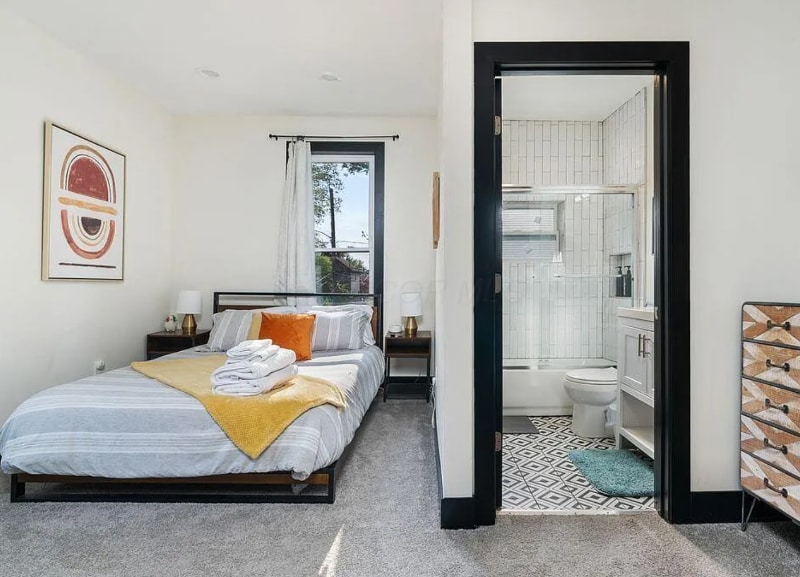 Building Photo - 241 Taylor Ave