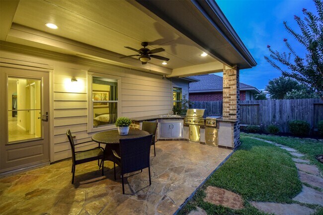 Building Photo - 14410 Heath Falls Ln