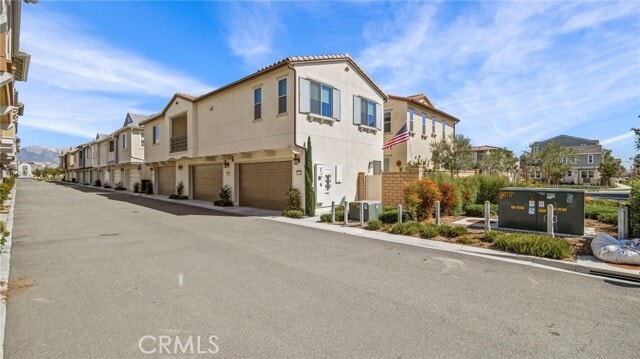 Building Photo - 16282 Meadowhouse Ave