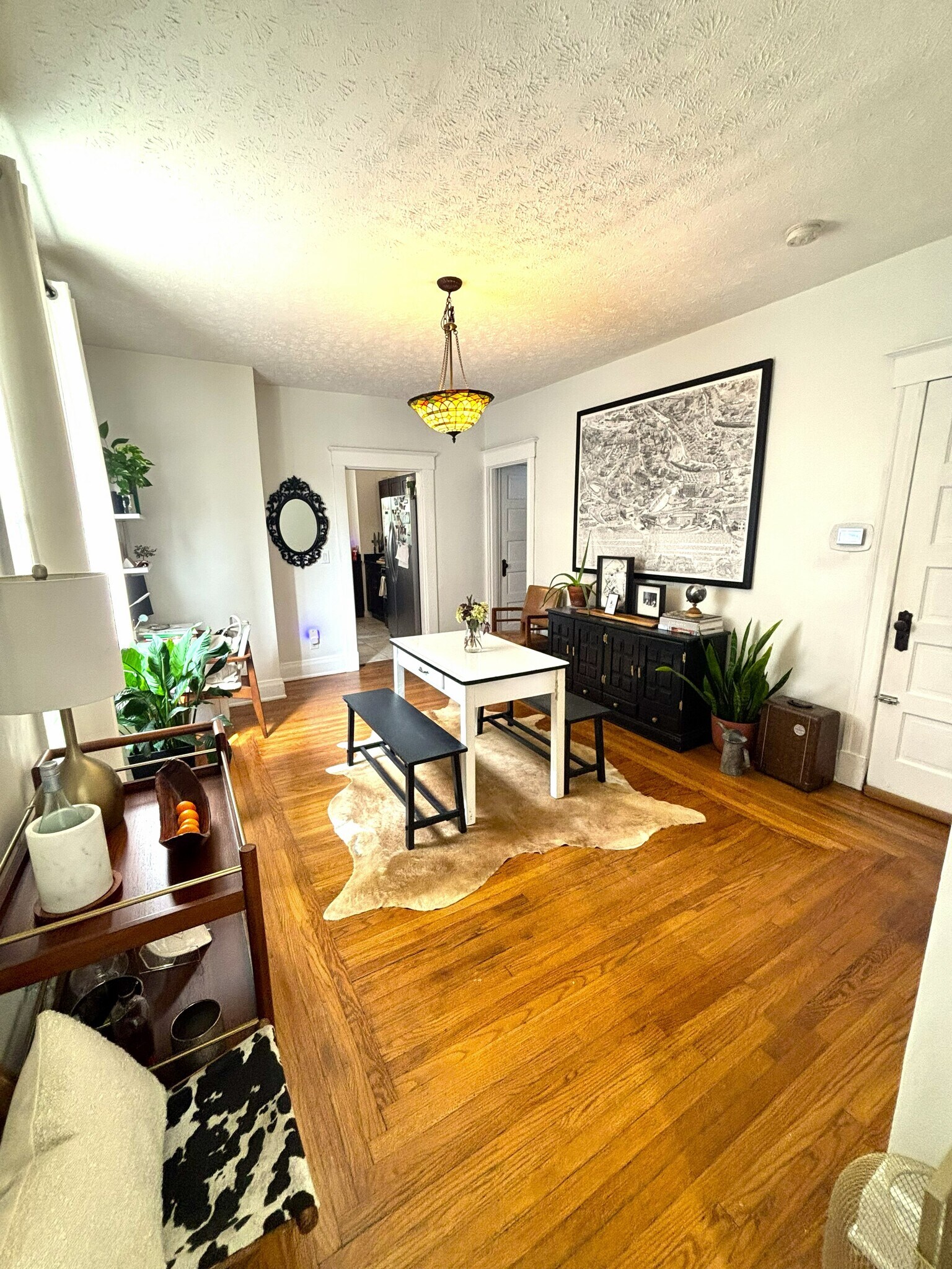 Living Room - 1301 Morten St