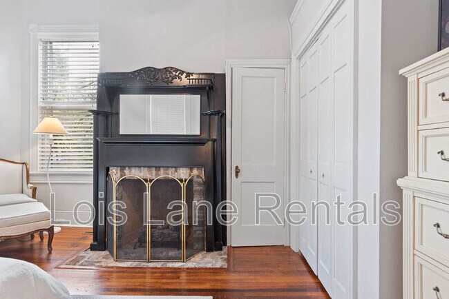 Building Photo - 35 Montagu St