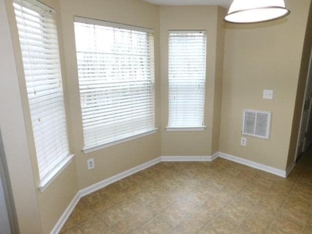 Building Photo - 6931 ? Bonnes Blvd