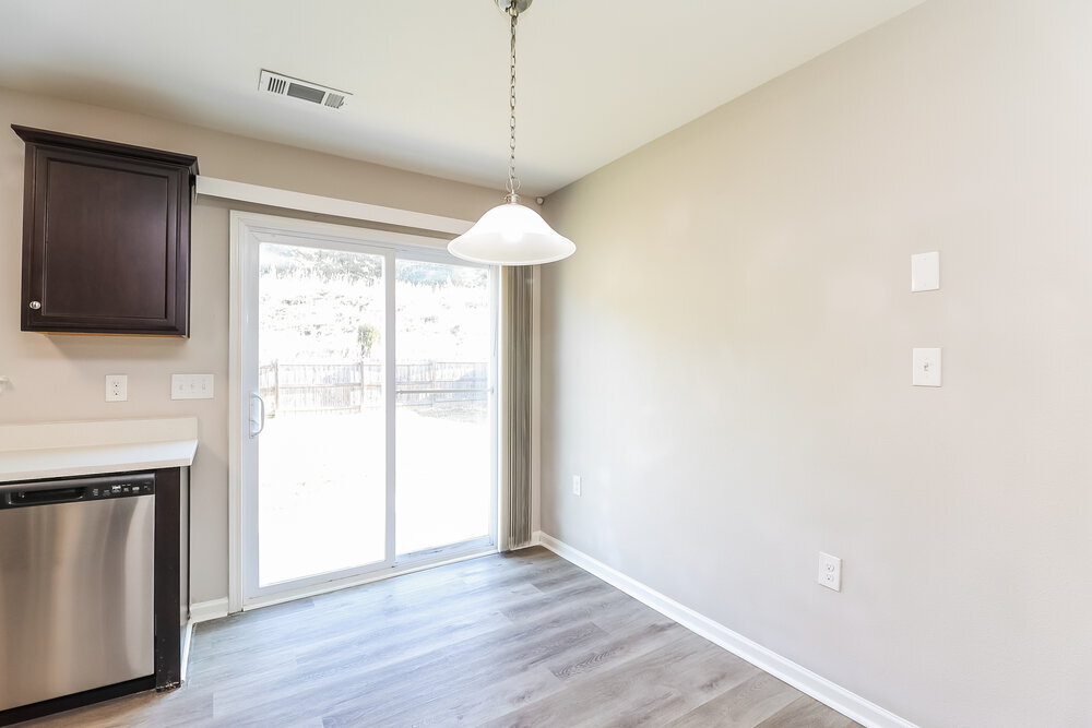 Building Photo - 1924 Eastway Dr